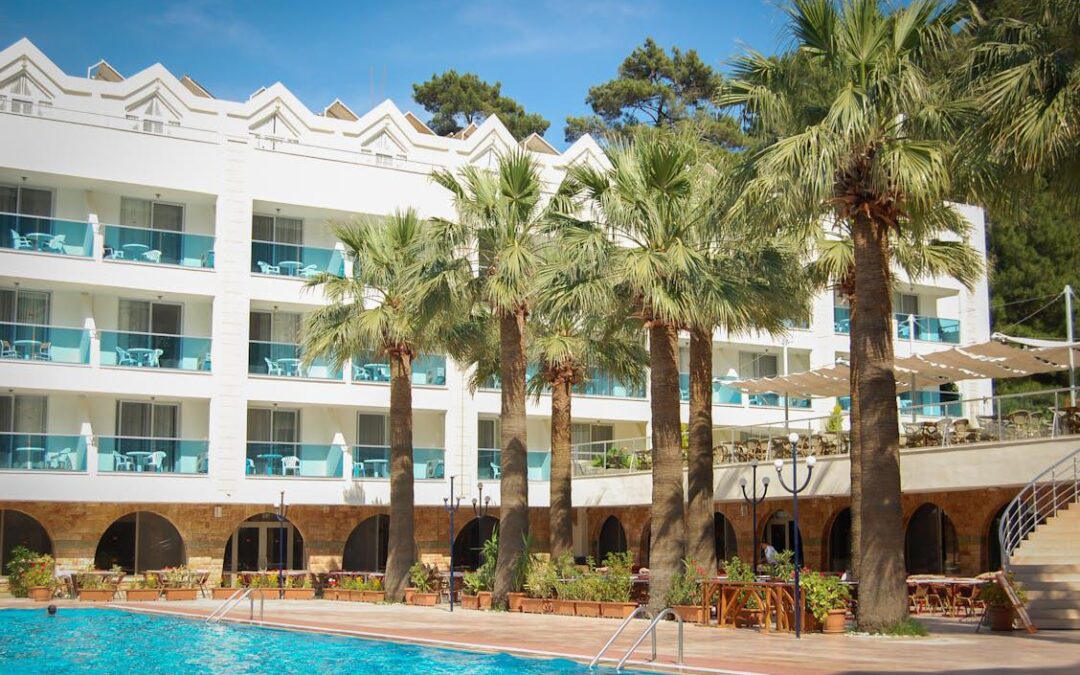 Building Dreams: How to Plan the Perfect Pool for New Apartments and Hotels in Pasadena