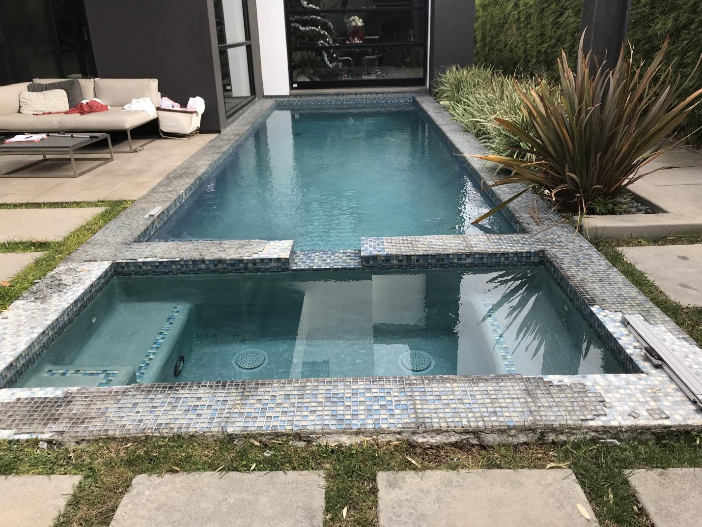 Swimming pool remodeling in Pasadena